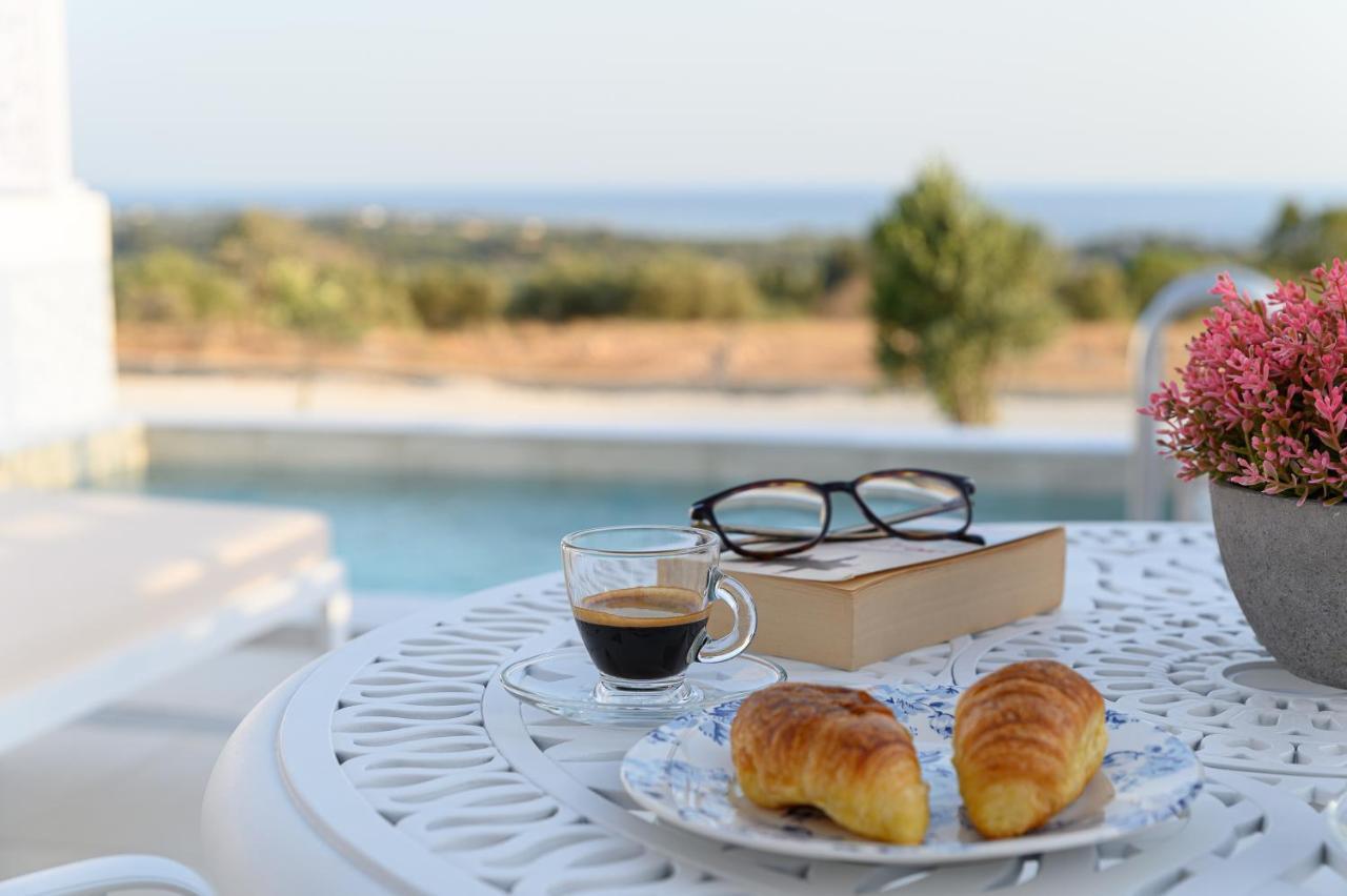 Dionisos Suites Lixouri Ngoại thất bức ảnh