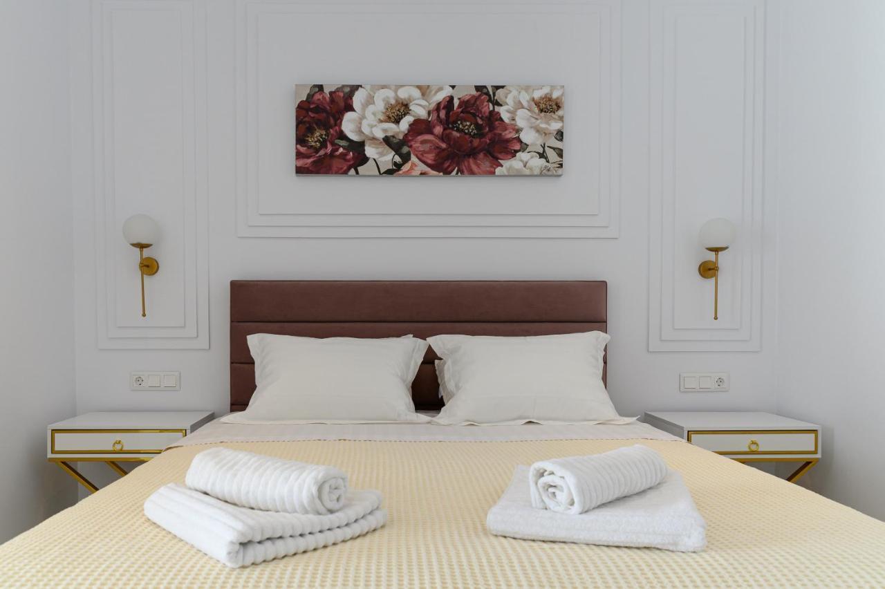 Dionisos Suites Lixouri Ngoại thất bức ảnh