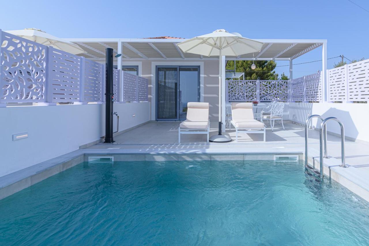 Dionisos Suites Lixouri Ngoại thất bức ảnh