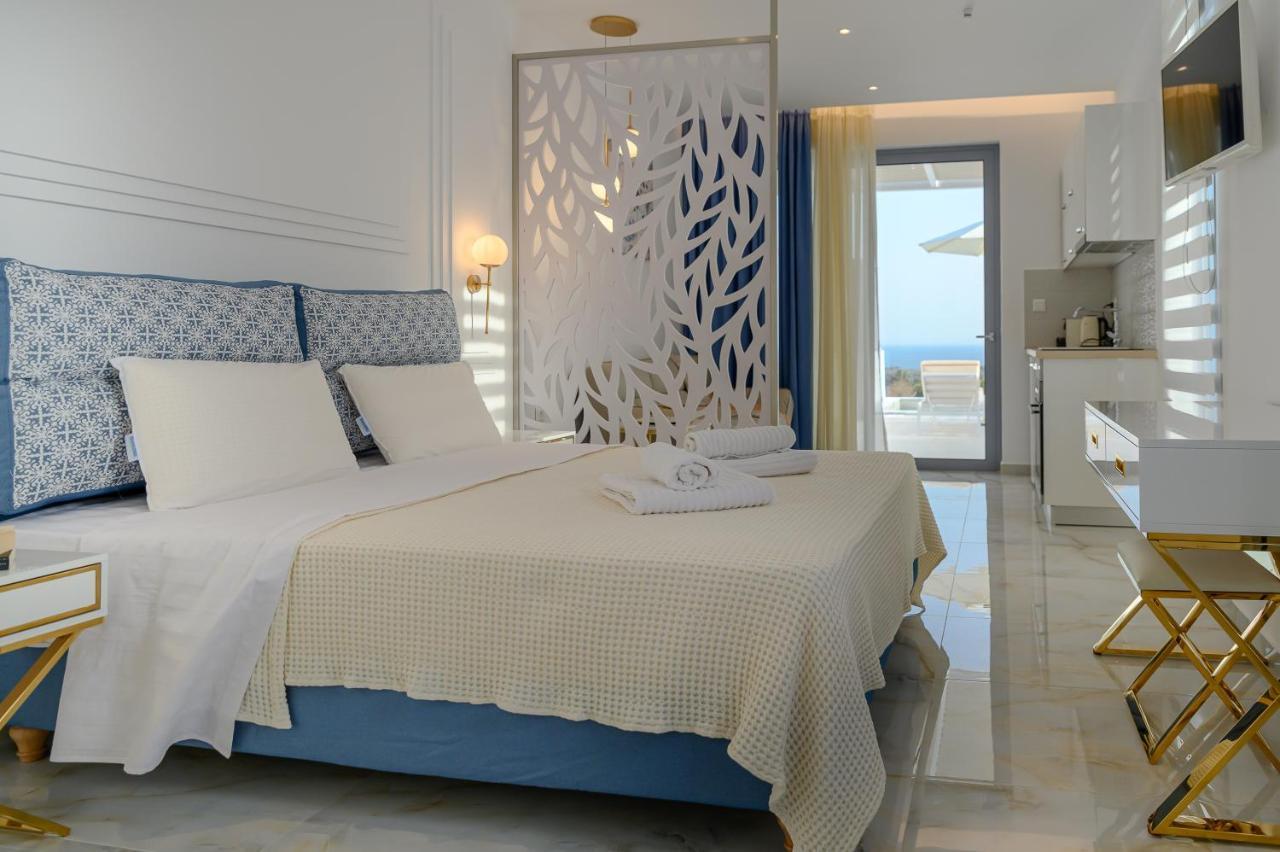 Dionisos Suites Lixouri Ngoại thất bức ảnh