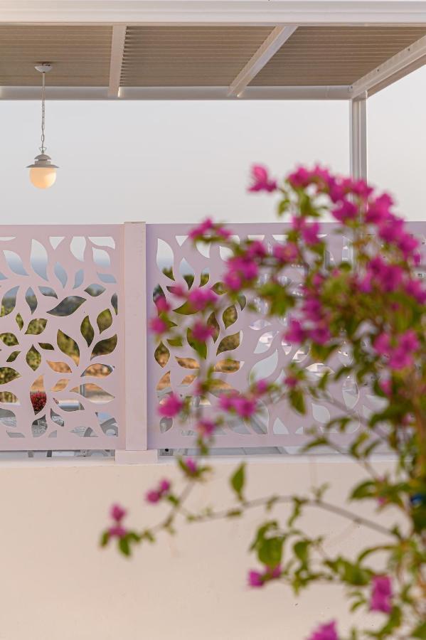 Dionisos Suites Lixouri Ngoại thất bức ảnh