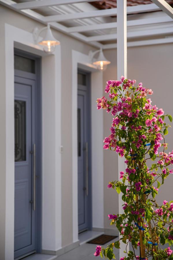 Dionisos Suites Lixouri Ngoại thất bức ảnh